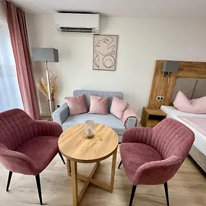 -amalia- Mit Klimaanlage & Ueberdachte Terrasse Apartment